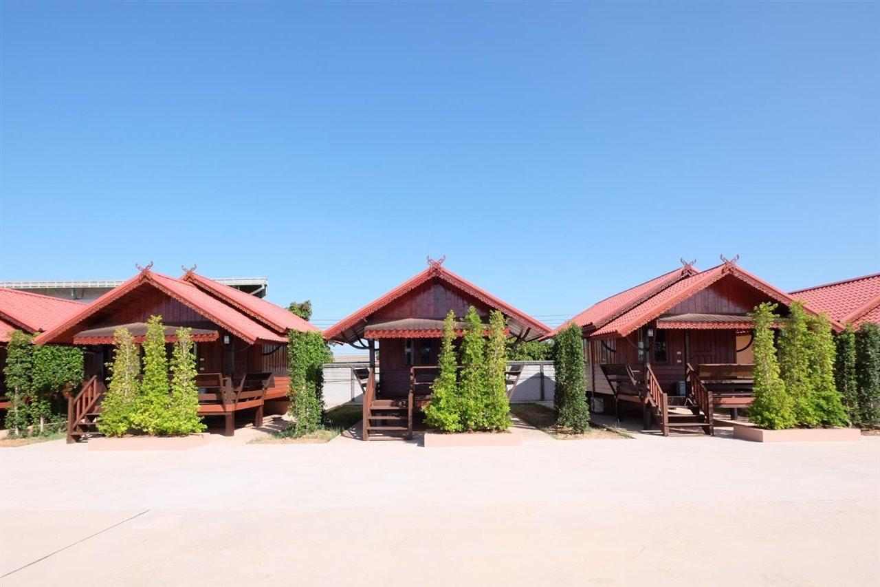 Prakaithong Hotel Amphoe Sawang Daen Din Exterior foto