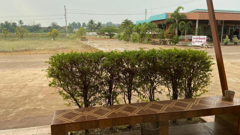 Prakaithong Hotel Amphoe Sawang Daen Din Exterior foto