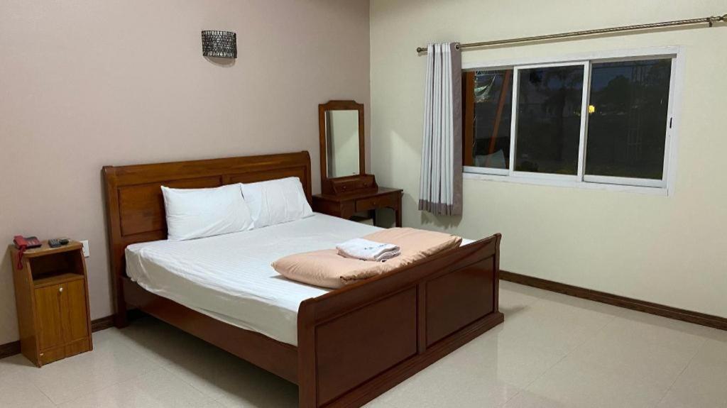 Prakaithong Hotel Amphoe Sawang Daen Din Exterior foto
